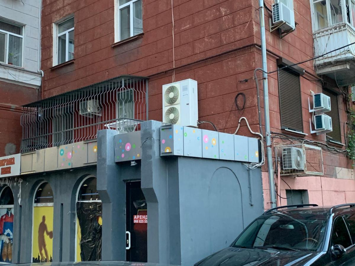 Студия-Люкс С Двумя Спальнями На Соборной Mykolaïv Esterno foto