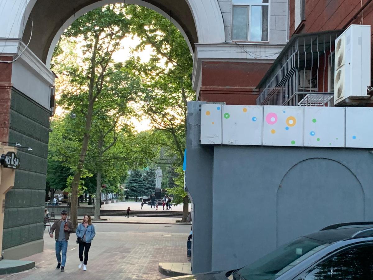Студия-Люкс С Двумя Спальнями На Соборной Mykolaïv Esterno foto